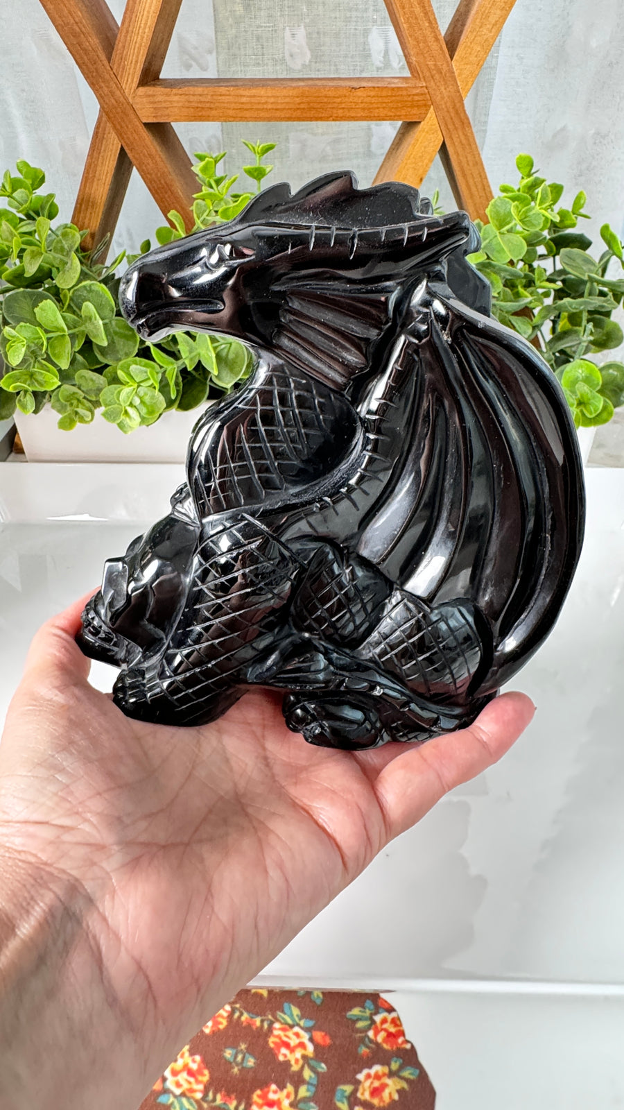 XL Obsidian Flying Dragon Guarding Skull,  Master Carver Statement Crystal 6”