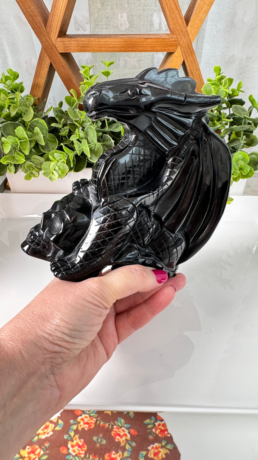 XL Obsidian Flying Dragon Guarding Skull,  Master Carver Statement Crystal 6”