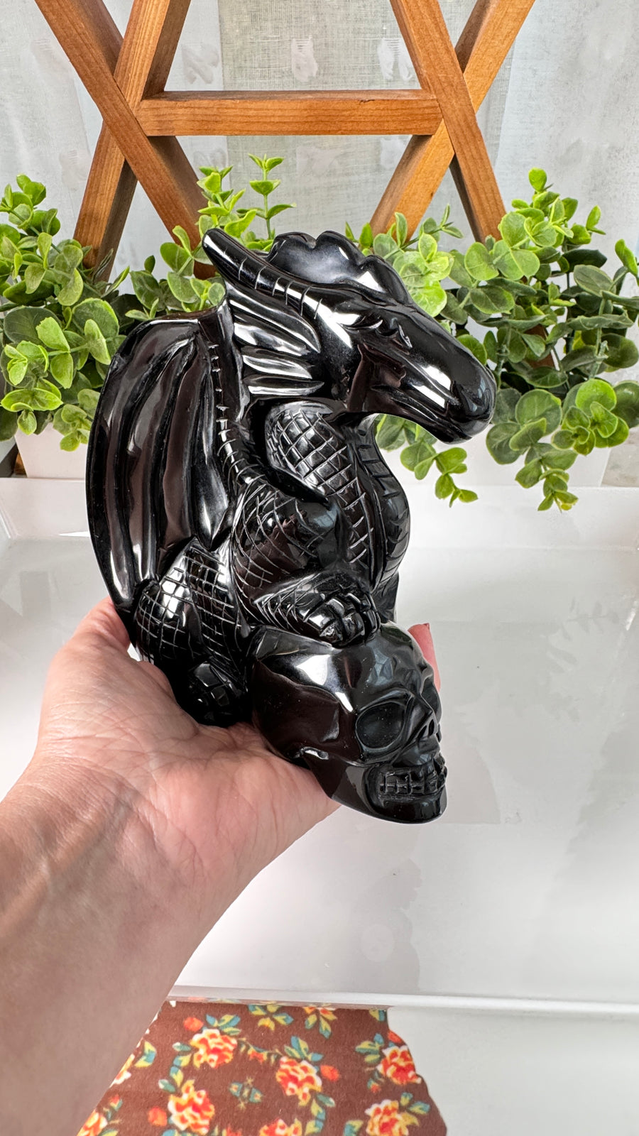 XL Obsidian Flying Dragon Guarding Skull,  Master Carver Statement Crystal 6”